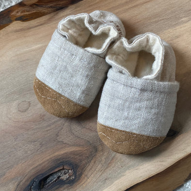 Country Linen Soft-Soled Baby Shoes - Parker & Posie